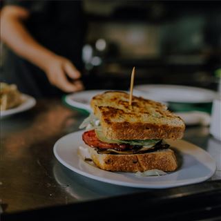 Cần sang lunch Bar đông khách, income ổn định tại Perth